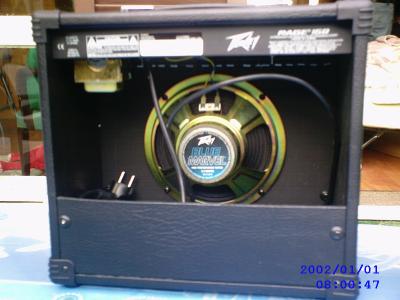 le peavey158 de dos, on voit le HP Blue Marvel