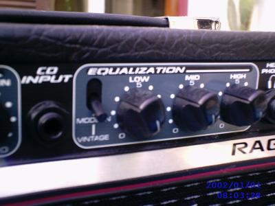 détails de l'ampli Peavey Rage 158