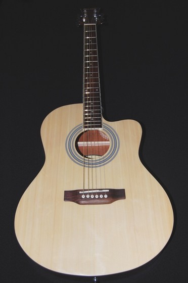 Guitare Folk Epicéa et Méranti de Malaisie